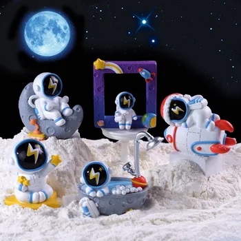 Astronaut Slepé Okno Zvierat Astronaut Nastaviť Akčné Figúrky Prekvapenie Model Bábiky Domov Derec Deti Hračka