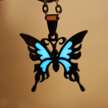 Žiariace Náhrdelník motýľ Náhrdelník z nehrdzavejúcej ocele SVIETIŤ v TME noci Fluorescenčné deti darčeky ženy, dievča